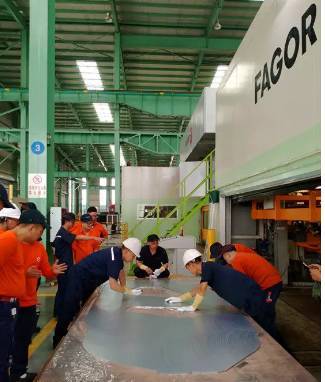 攜手綠色工廠，打造高端翻譯服務基地